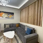 Condor Center Luxury Apartment *