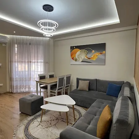 Condor Center Luxury Apartmán *