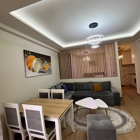 Condor Center Luxury * Tirana